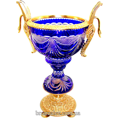 Хрустальная напольная ваза, в обрамлении из позолоченной бронзы